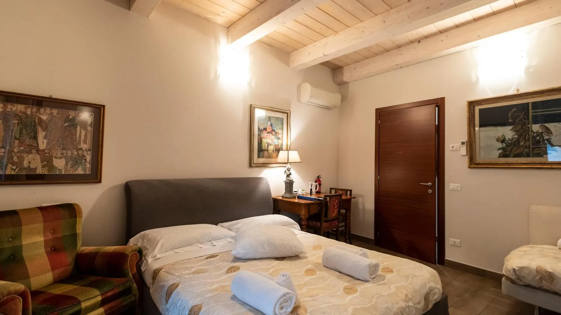 Al Battistero Luxury Suite ラヴェンナ 2*,